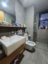 The Navian (D14), Apartment #470474581